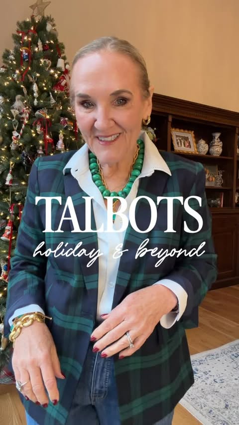 Instagram post by @sweetfringebenefits for Talbots. Caption reads: [...] you the links to the Cyber Week sale!....
