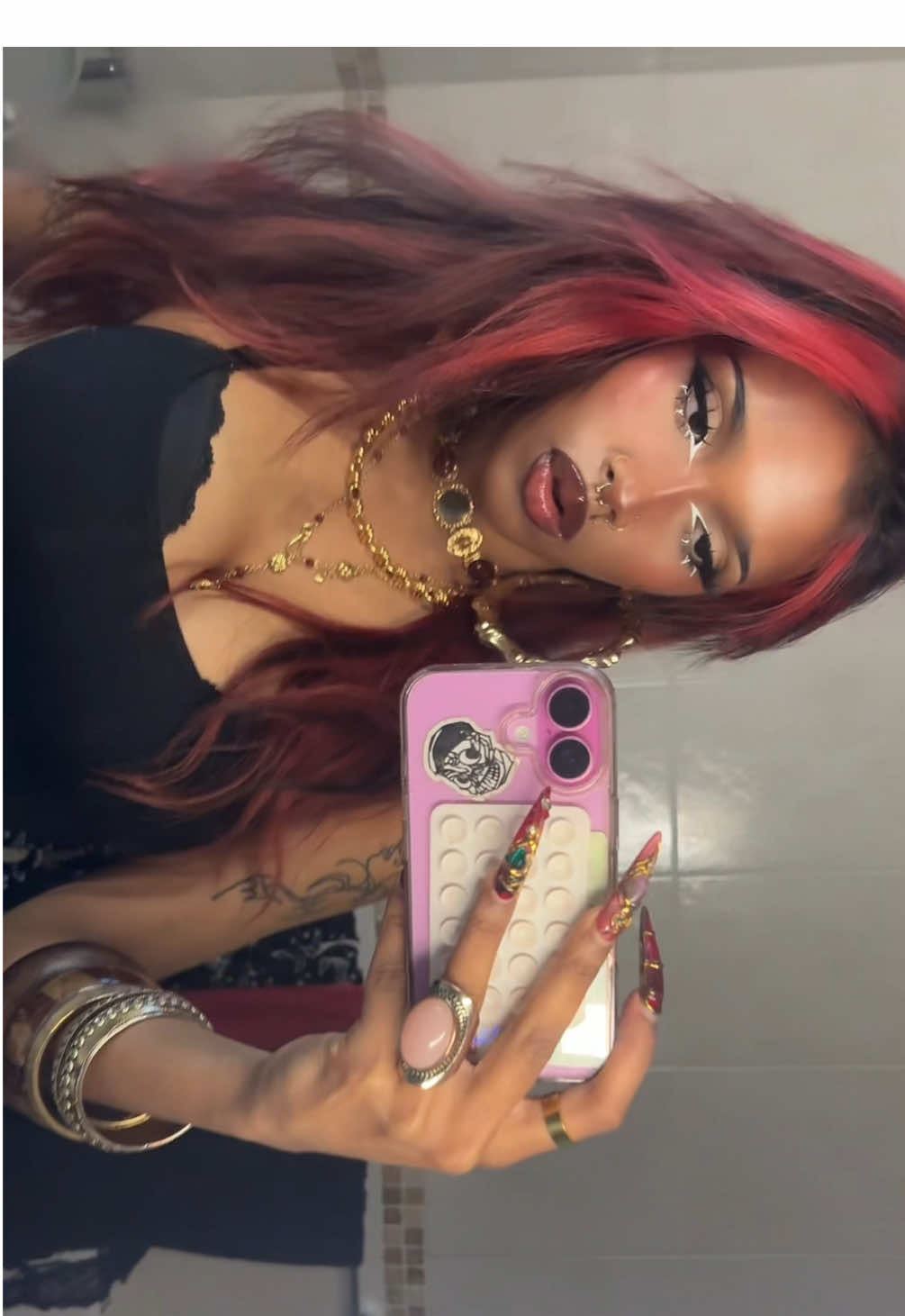 TikTok post by @hell0kittytiddi3s for En Route Jewelry. Caption reads: matchy matchy @en route jewelry  #fyp #nailart....