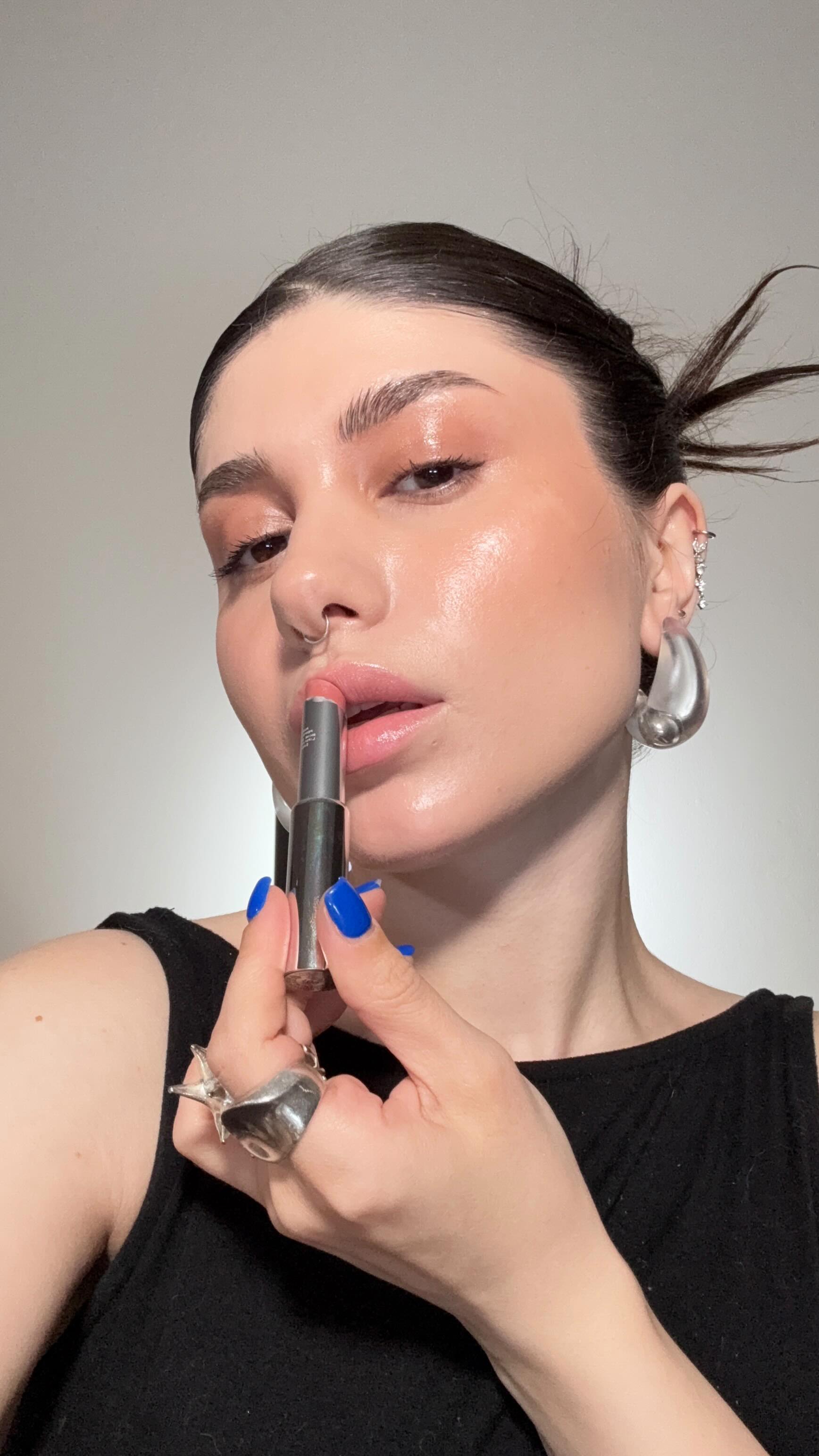 Instagram post by @seydaerdogan for Givenchy Beauty. Caption reads: ⭐️ @givenchybeauty #reklam
-Prisme Libre Bronzer....
