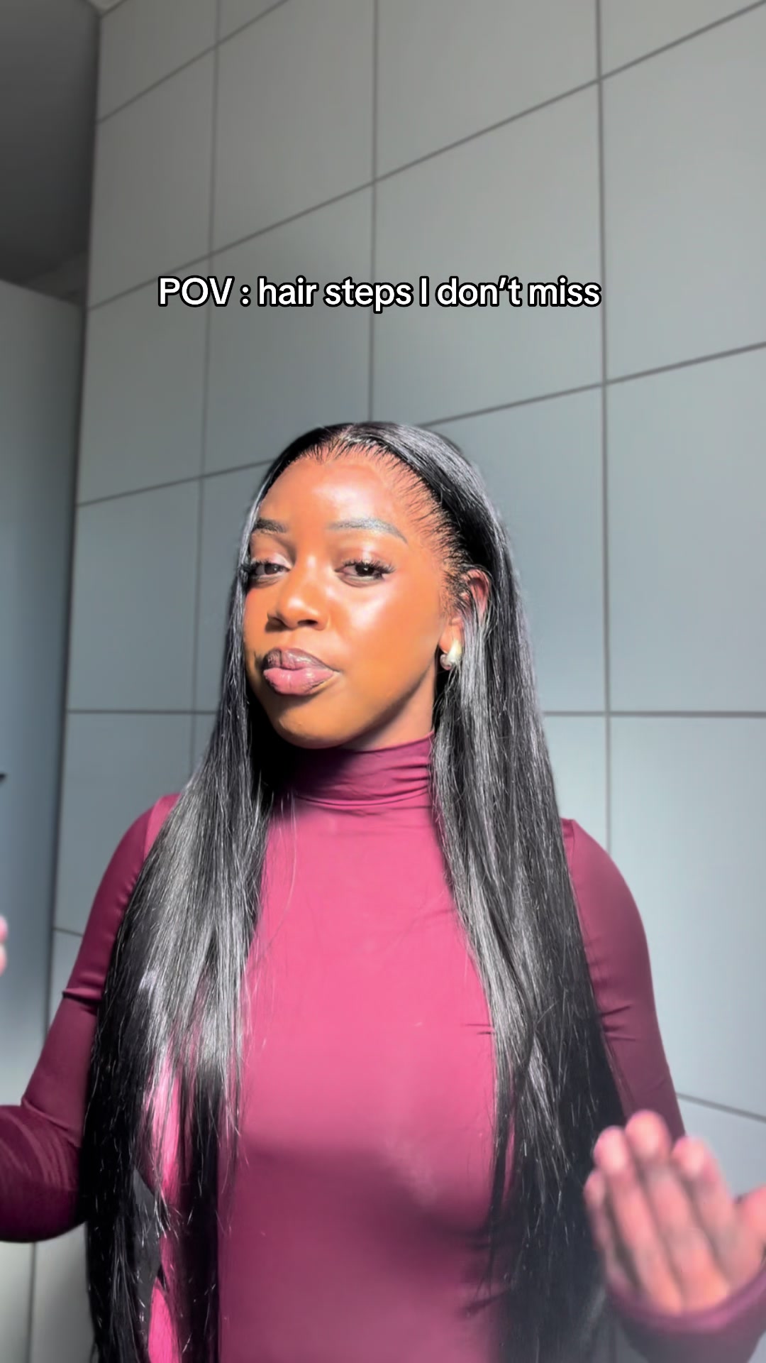 TikTok post by @itss_karie for Alipearl Hair. Caption reads: [...] #wiginfluencersouthafrica #wig #alipearlhair....