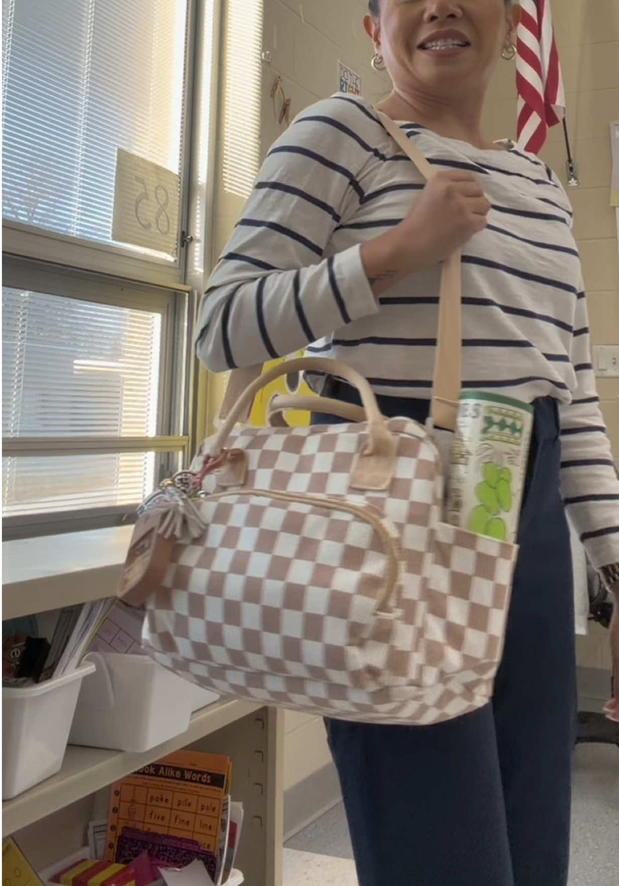 TikTok post by @joyce_witter for MEXS Bag-US. Caption reads: [...] because it’s the perfect lunch bag @MEXS....