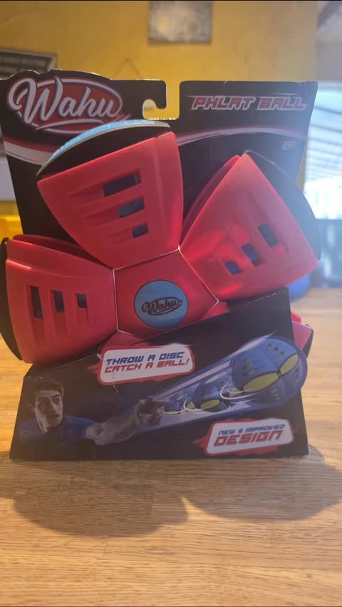 Instagram post by @pinotparentingxwithxmrsp for Wire PR. Caption reads: (AD) If your looking for something to get the kids....