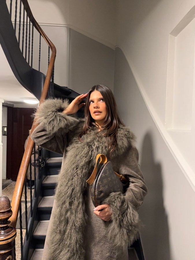 Instagram post by @josephine_joseph for CHARLOTTE SIMONE. Caption reads: [...] to remember in my fave new coat....