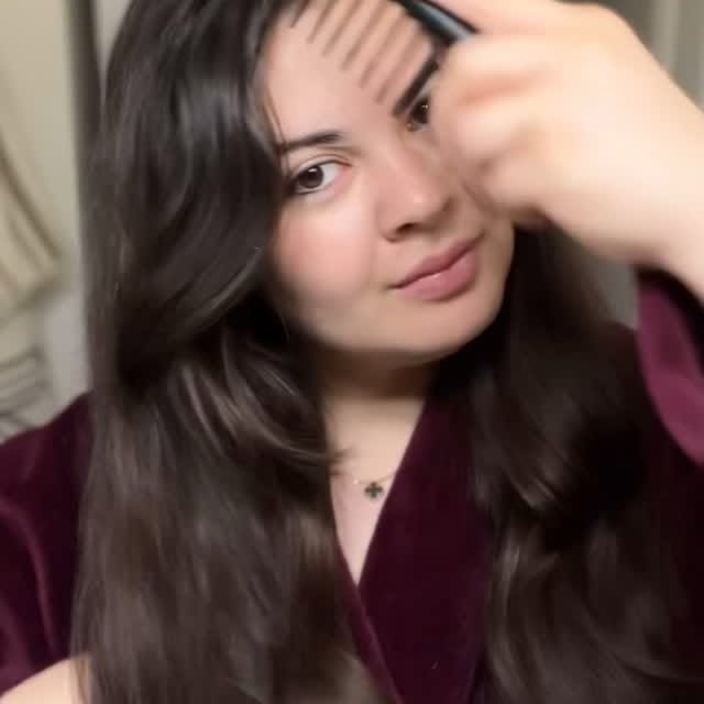 Instagram post by @ayseniorr for Cantu Beauty. Caption reads: [...] ✨

@influenster #complimentary @cantubeauty....