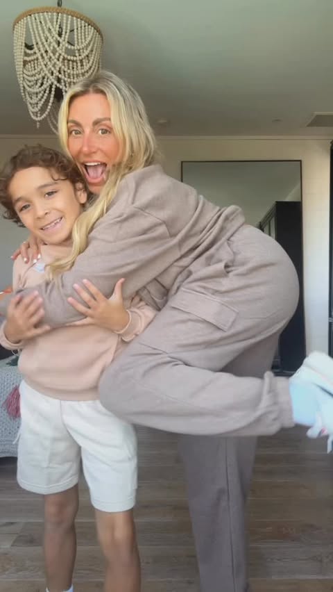 Instagram post by an influencer for Nike. Caption reads: [...] Use code SPORT for 20% off! @nike....