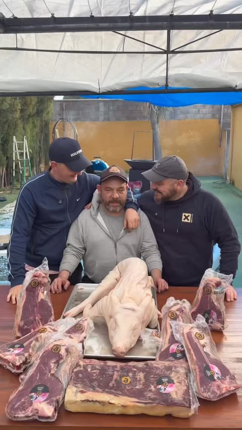 Instagram post by @charlito_cooks for Fire Master BBQ Championship. Caption reads: Publi. Resumen rápido de todo lo que vivimos (y....