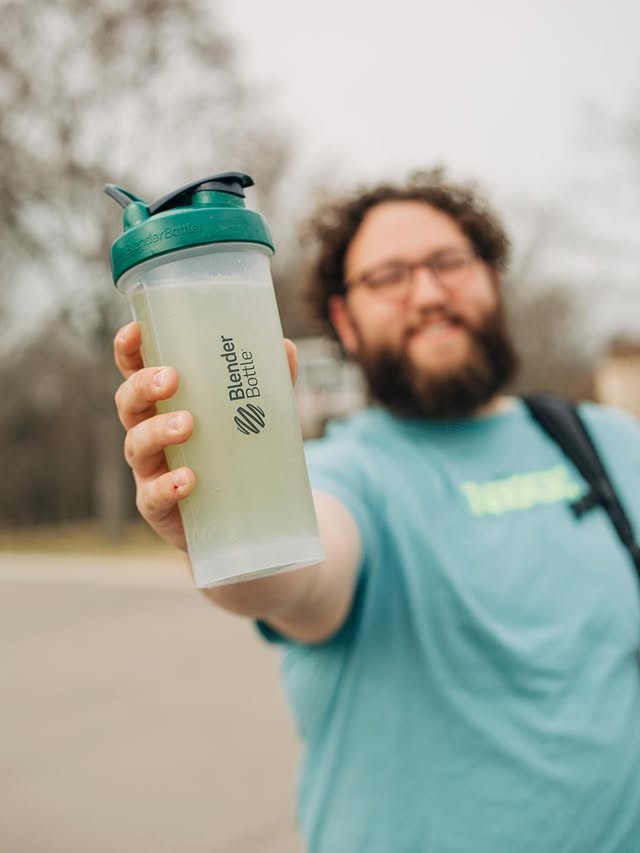 Instagram post by @nate._.hayes for BlenderBottle. Caption reads: [...] big bottles. That’s why I use the....