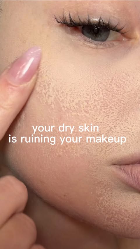 Instagram post by @samilearnskorean for Coxir Official. Caption reads: The difference between applying makeup on....