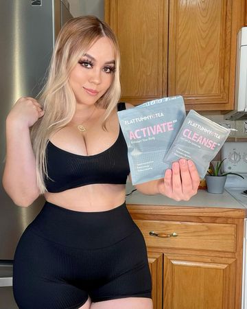 Instagram post by @yoyacastillo_ for Flat Tummy Tea. Caption reads: #ad Getting another @flattummyco detox underway,....