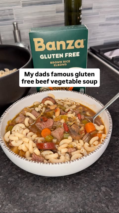 Instagram post by @celiacwithkayla for Banza. Caption reads: [...] our usual gluten-free noodles for @eatbanza....