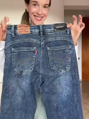 TikTok post by @laxilindrina for Ütopya Shop. Caption reads: @Utopya Shop #vaquero #jeans #faja #moldeador....