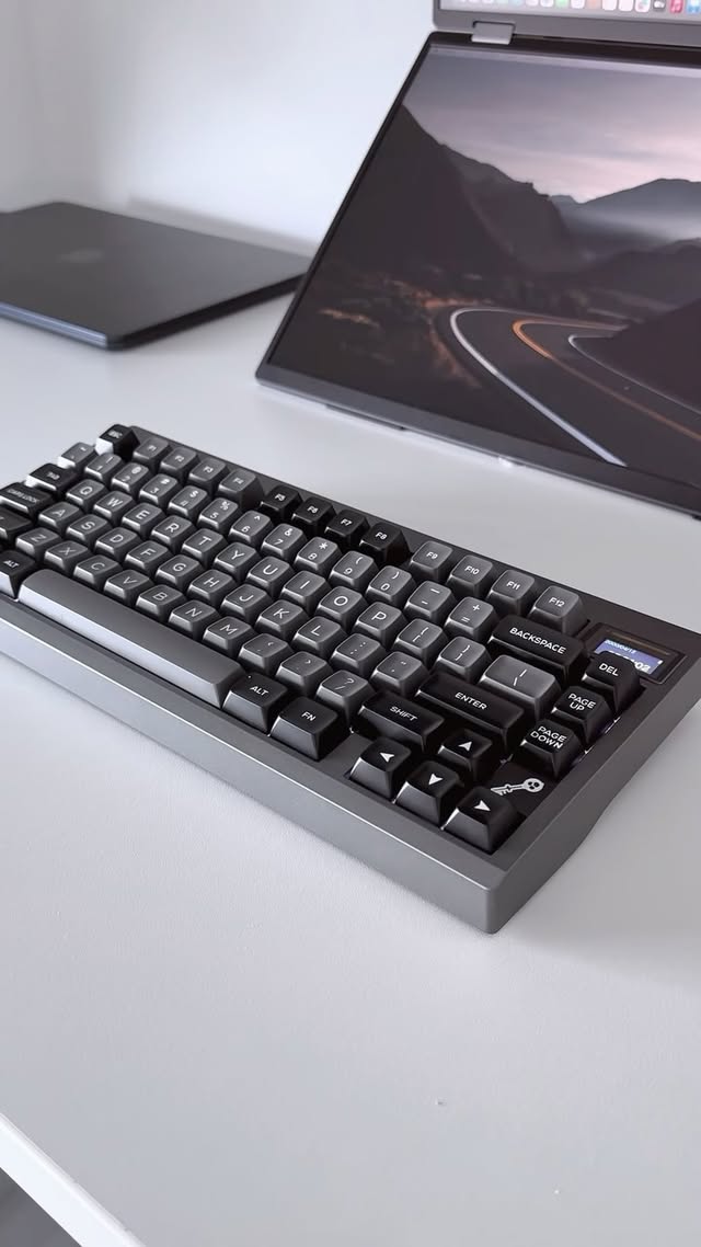Instagram post by an influencer for Epomaker. Caption reads: [...] quality - you are right @epomakerkeyboard 🔥....
