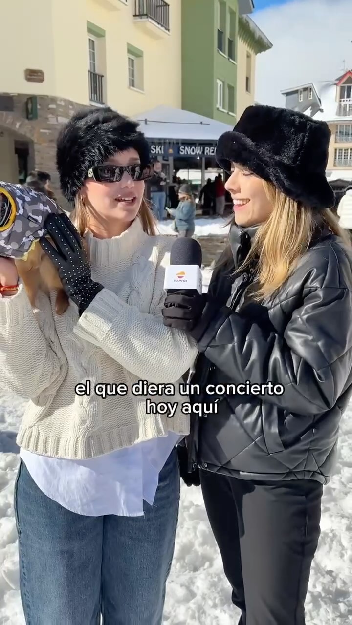 Instagram post by @crisregatero for Repsol. Caption reads: PUBLI |❄️ Nos fuimos a @sierranevadaestacion a....