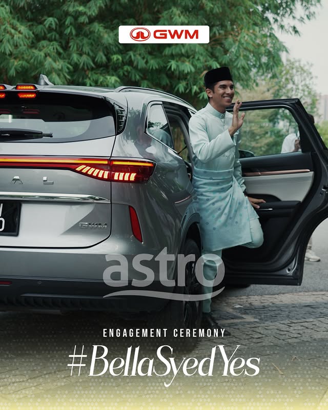 Instagram post by @gwmmalaysia for Astro Gempak. Caption reads: Cairnya tengok YB Syed Saddiq tersenyum gembira....