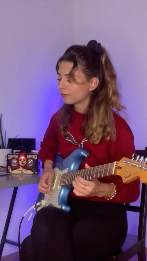 Instagram post by @songsofmeli for Pedal Pawn. Caption reads: [...] away, using the Gypsy Vibe V2 by @pedalpawn....