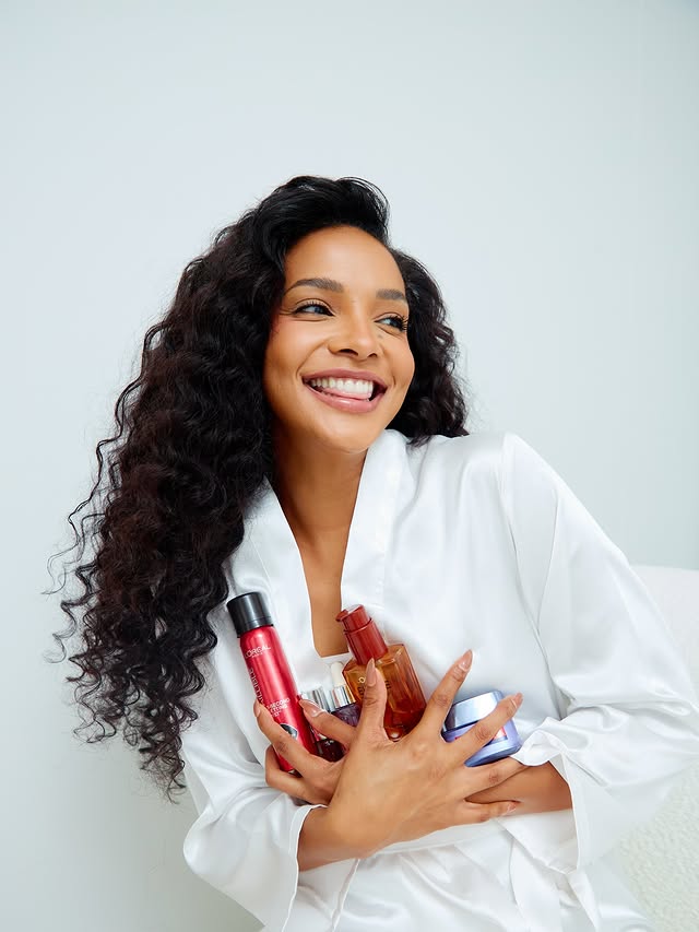 Instagram post by @liesllaurie for L'Oréal Paris. Caption reads: Top 5 for 2025 with @lorealparis 
What a magical....