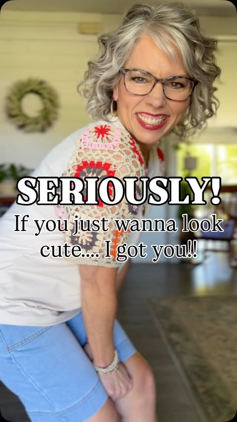 Instagram post by @simply.amber5.0 for Sidefeel. Caption reads: [...] #over40 #momstyle gifted by....