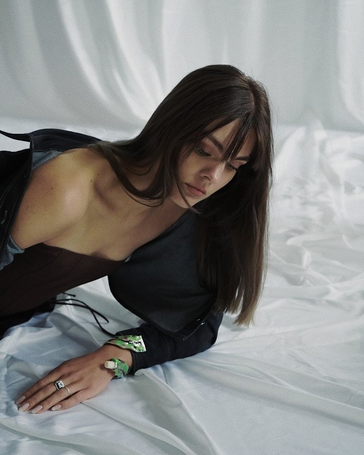 Instagram post by @jette for Acne Studios. Caption reads: [...] jeans set 
@hm studio corset 
@acnestudios....