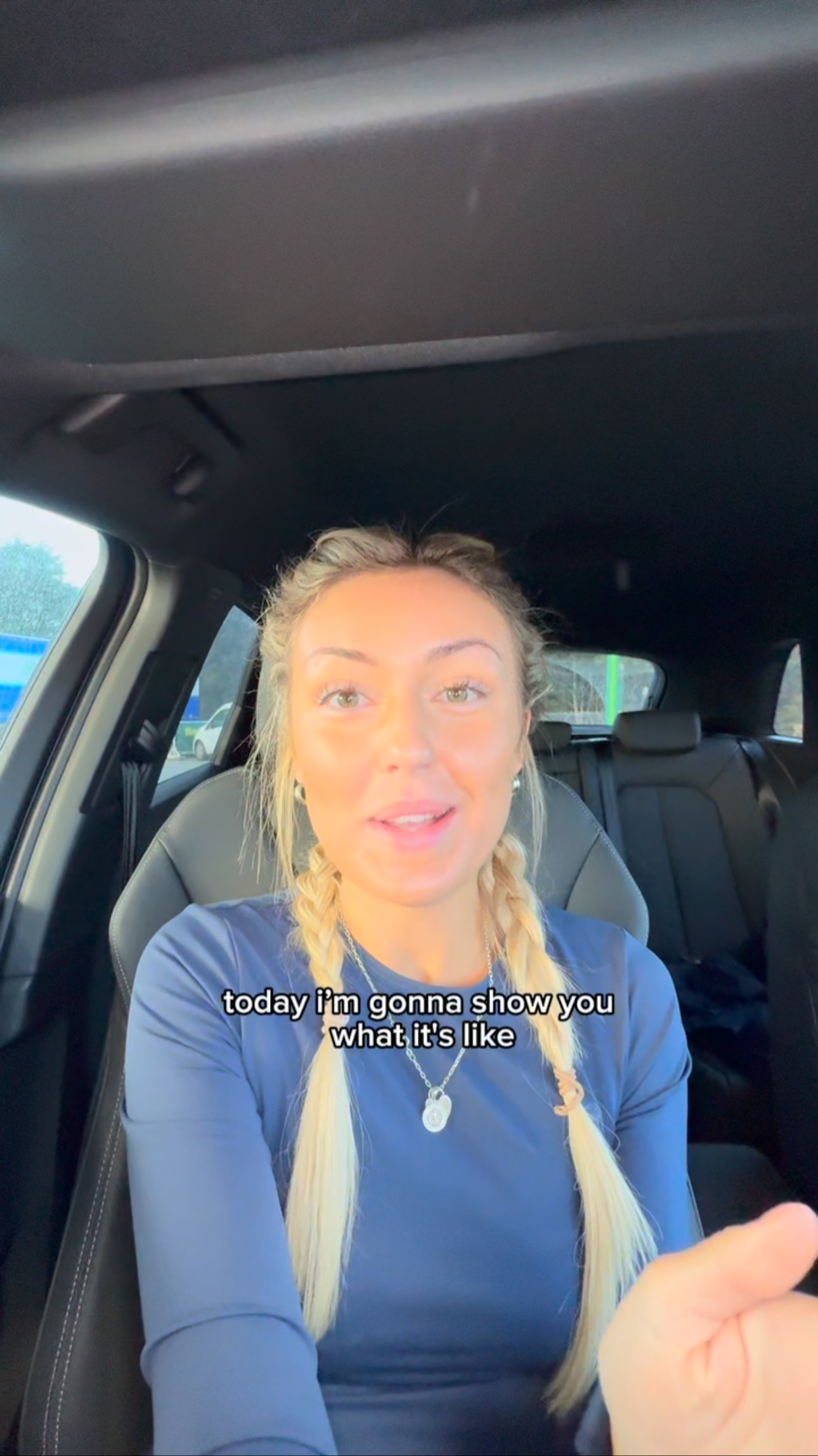 Instagram post by @elliemaegradyx for Universal Orlando Resort. Caption reads: *pr trip can’t believe i get to do this, my actual....