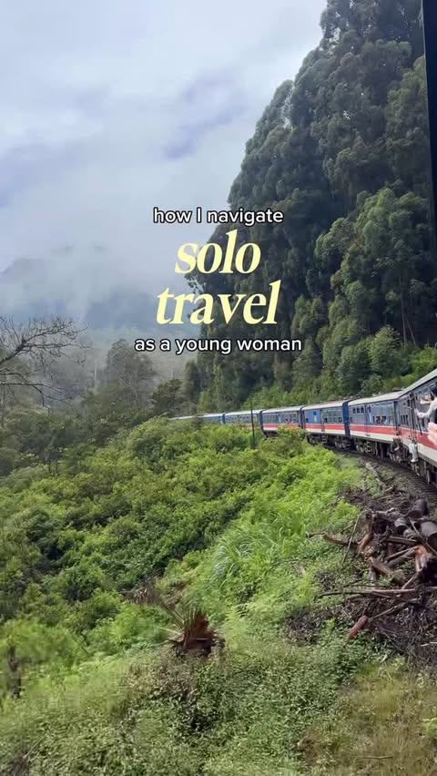 Instagram post by @elloise_fit for Intrepid Travel. Caption reads: [...] for Sri Lanka, but doing it with....