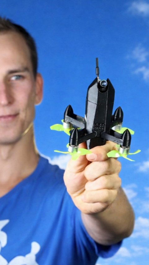 Instagram post by @max.imagination for ELEGOO. Caption reads: [...] @buildwithflux @jlcpcb @elegoo....