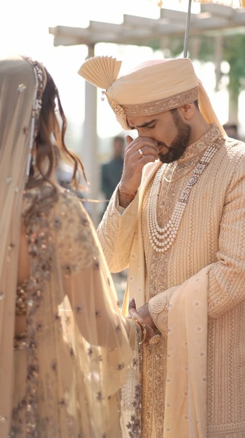 Instagram post by @phoolfilledvish for WeddingPlz.com. Caption reads: We finally found love ❤️ 
@stylewise007 ❤️....