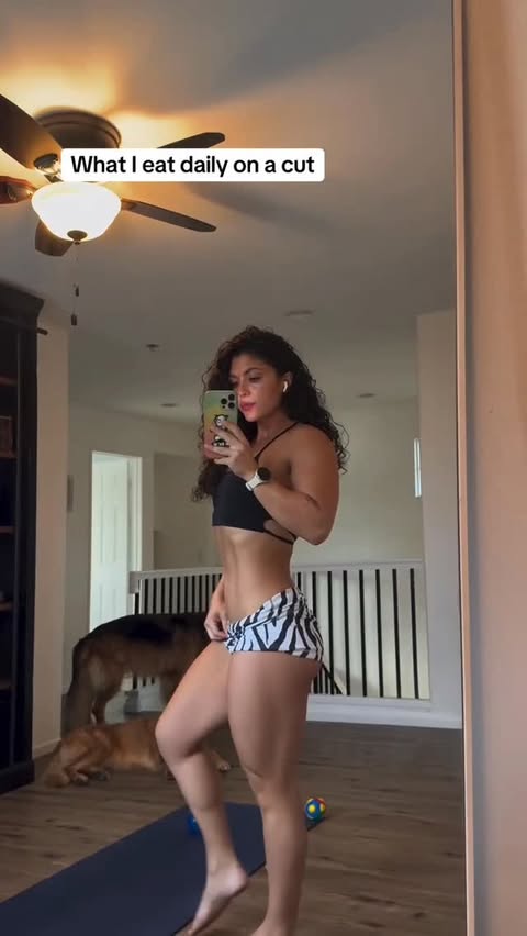 Instagram post by @kayteejones_ for RP Strength. Caption reads: SAVE BIG on the RP Diet Coach App during our BFCM....