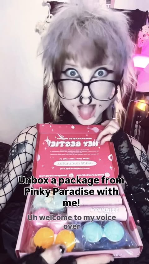 Instagram post by @astrovampz for PinkyParadise. Caption reads: [...] anyways thank you so much....