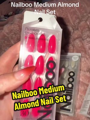 TikTok post by @amandas_drama for Nailboo. Caption reads: Replying to @MoSulli @Nailboo #cutenailsinspo....