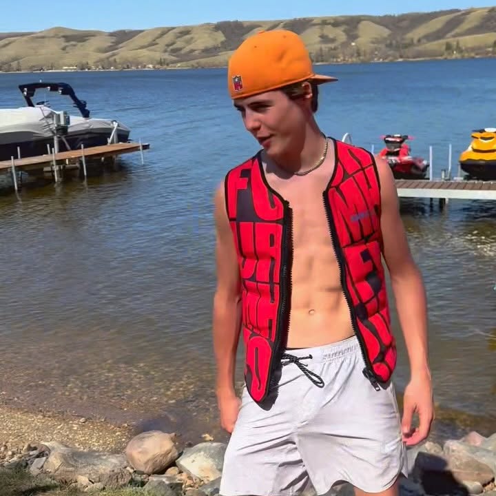 Instagram post by @dakota_kuntz for BIOSTEEL. Caption reads: Rate the new BioSteel Golf Cart 🤯 golf life just....