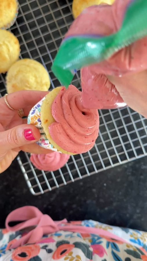 Instagram post by @yummytoddlerfood for Stonyfield Organic. Caption reads: #ad The YUMMIEST Yogurt Cupcakes with creamy berry....