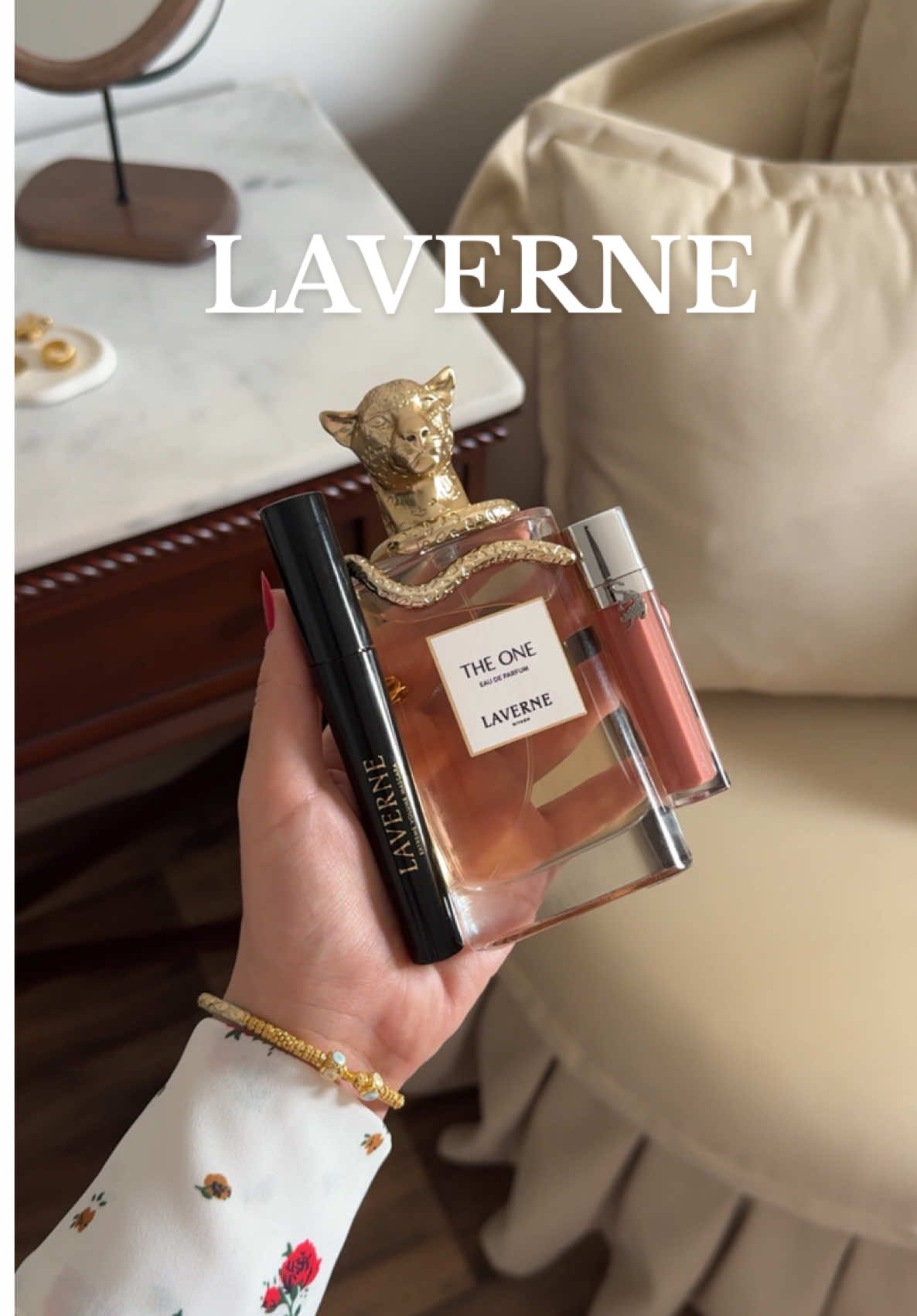 TikTok post by @twins.sho for Laverne. Caption reads: [...] احتياجاتك في بكج واحد 😍 . @لافيرن - LAVERNE....