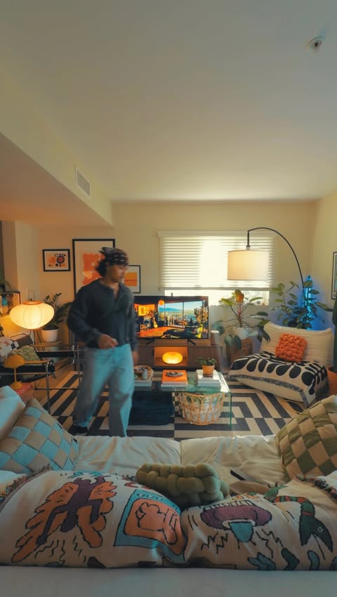 Instagram post by @homewithpauly for Bose. Caption reads: [...] is what made my place come alive 😮‍🔥 Bose....