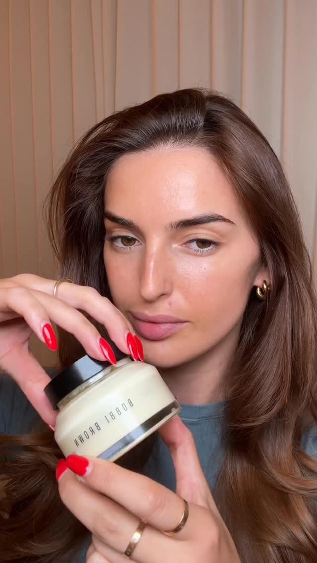 Instagram post by @sasha__rebecca for Bobbi Brown Cosmetics. Caption reads: Ad Full face using @bobbibrownuk 💘
Vitamin....
