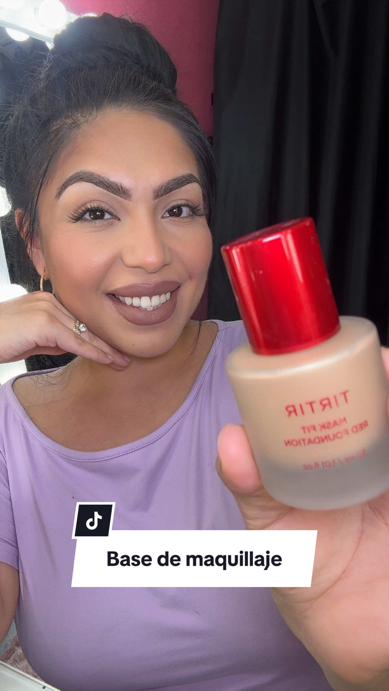TikTok post by @natalieoviedo_ttshop for TIRTIR. Caption reads: Base de maquillaje de @TIRTIR Inc.....