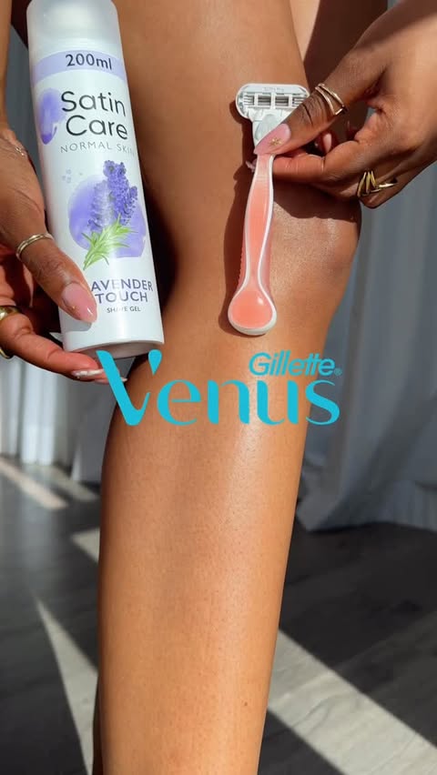 Instagram post by @s.inevaa for Gillette Venus. Caption reads: Because smooth glowing legs make an outfit 🤭....