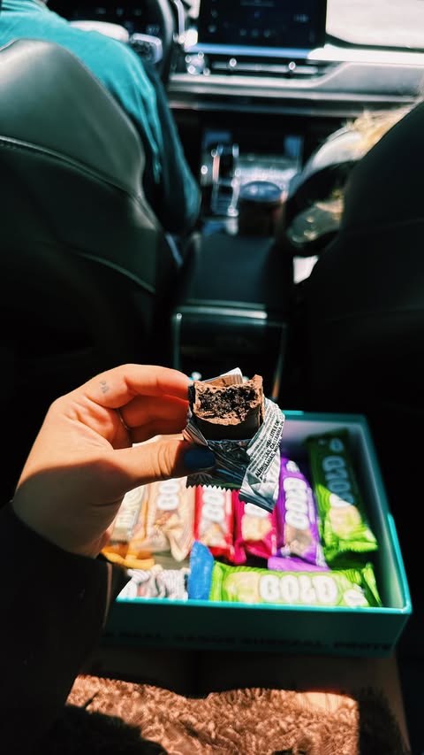 Instagram post by @nix.luisa for BOLD SNACKS. Caption reads: Até parece que o site da @boldsnacks ta com....