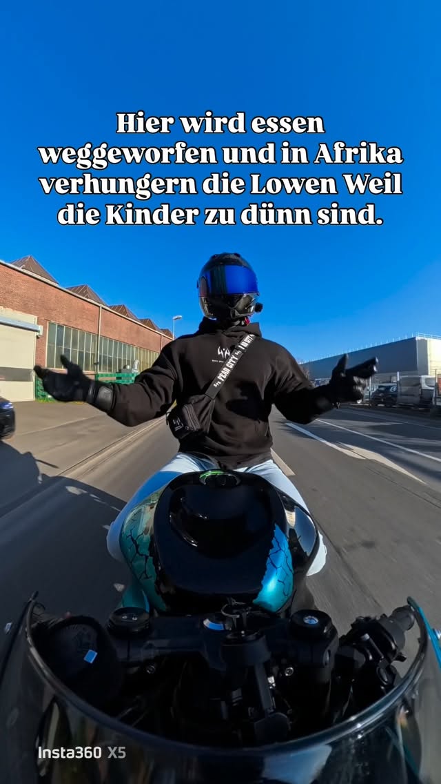 Instagram post by @karatekewin for SHARK Helmets. Caption reads: Bitte mit Humor nehmen bevor hier wieder der ein....