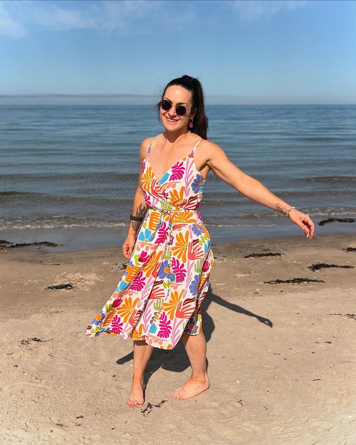 Instagram post by @sewn_on_the_tyne for Friday Pattern Company. Caption reads: Sharing my @fridaypatterncompany Wren Wrap Dress....