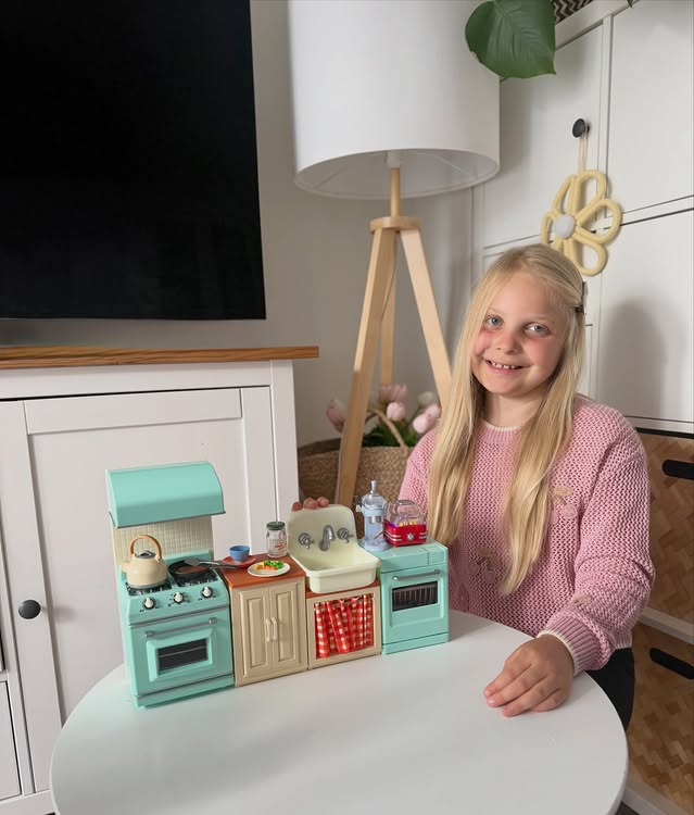 Instagram post by @erin.grace.b for Zuru Toys. Caption reads: [...] #MiniBrands #MagicCookKitchen #ZURU....