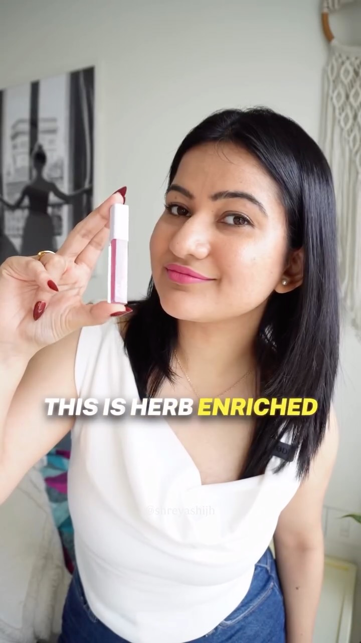 Instagram post by @shreyashijh for Just Herbs. Caption reads: Matte, but make it non-drying.
Infused with....