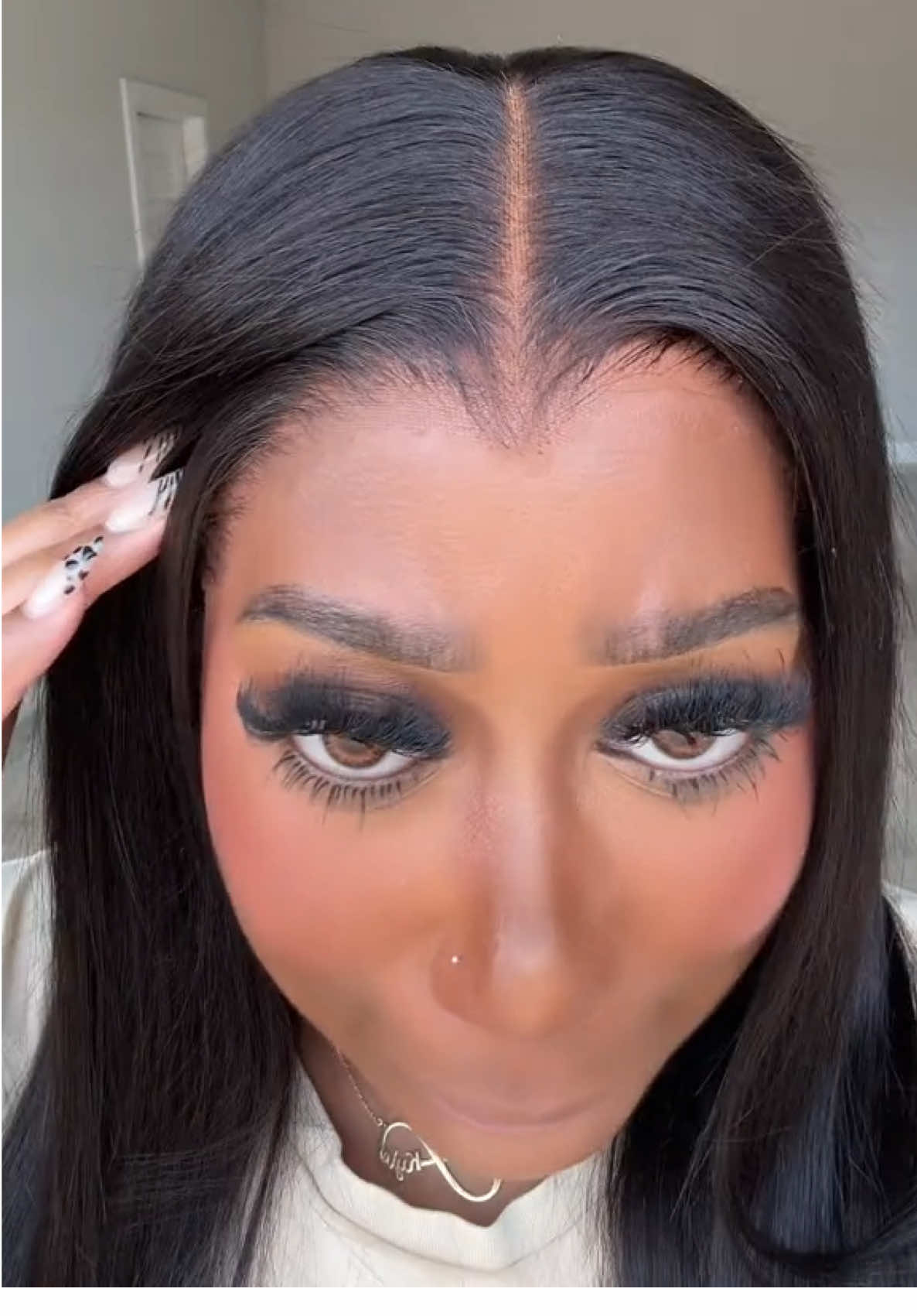 TikTok post by @_nursebaemel for Alipearl Hair. Caption reads: [...] point !  Alipearl did it for me !....