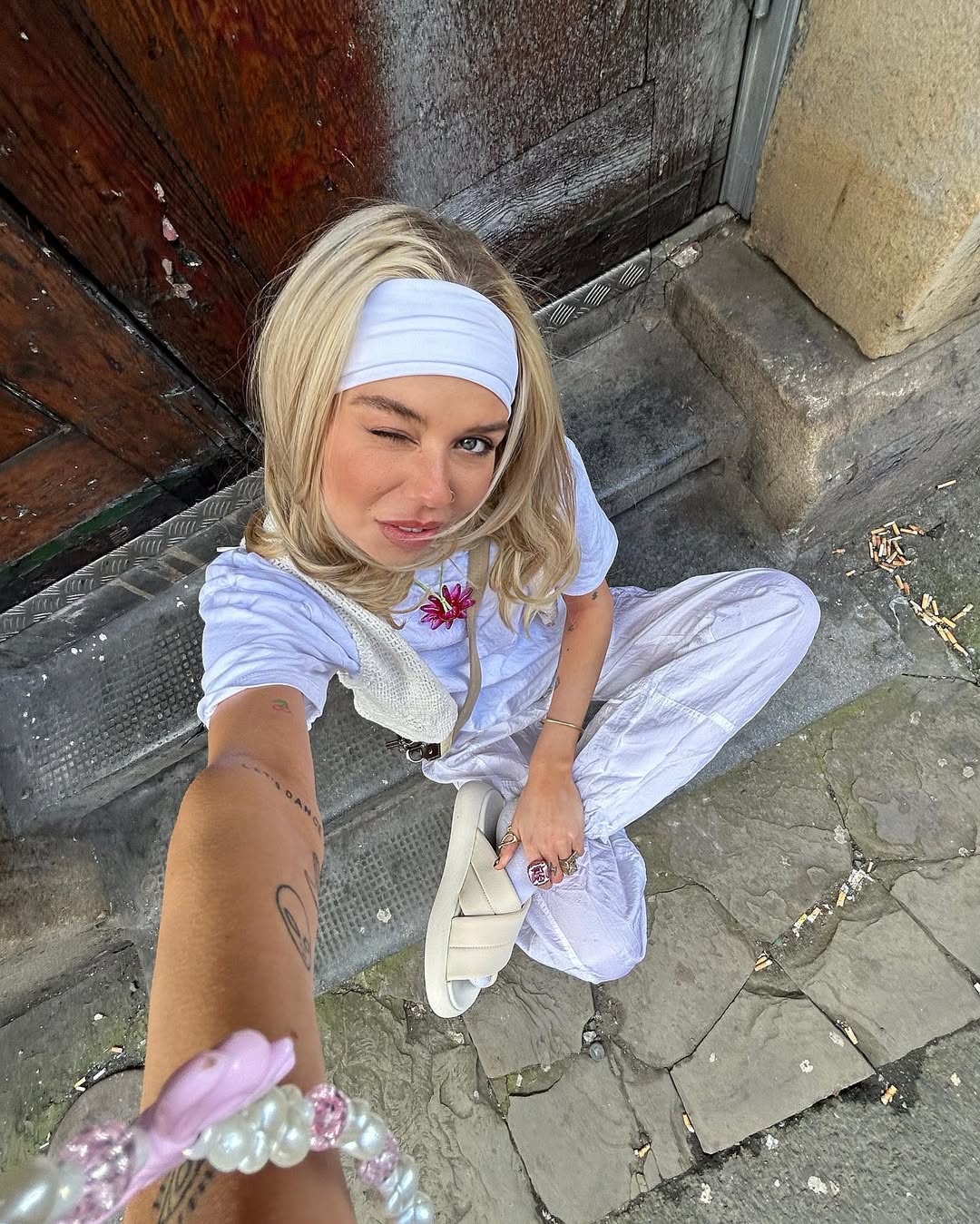 Instagram post by @daisybirchalll for Toms. Caption reads: Styling my Valencia and MALLOW Crossover’s🍒🎀✨....