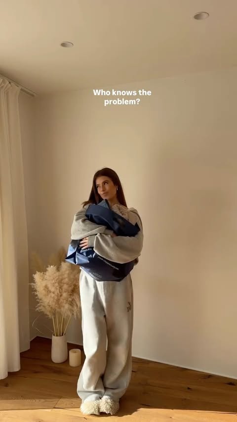 Instagram post by @evelyn.hfr for Peek & Cloppenburg. Caption reads: ad | new year – new jeans – new me ✨ We all know....
