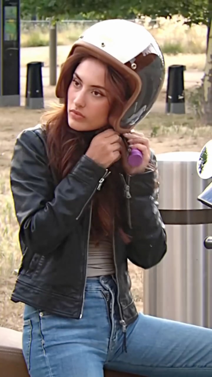 Instagram post by @hanmai for Aussie Hair. Caption reads: the helmet hair didn’t stand a chance😎....