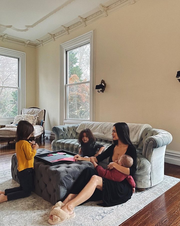 Instagram post by @bethanyciotola for Hatch Collection. Caption reads: If I can’t nurse in it, I can’t wear it.😅
And....