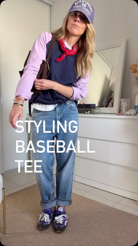 Instagram post by @alexlovelies for Sandro Paris. Caption reads: Ep. 4💜🧚‍♂️ on valide la tendance du tee shirt....