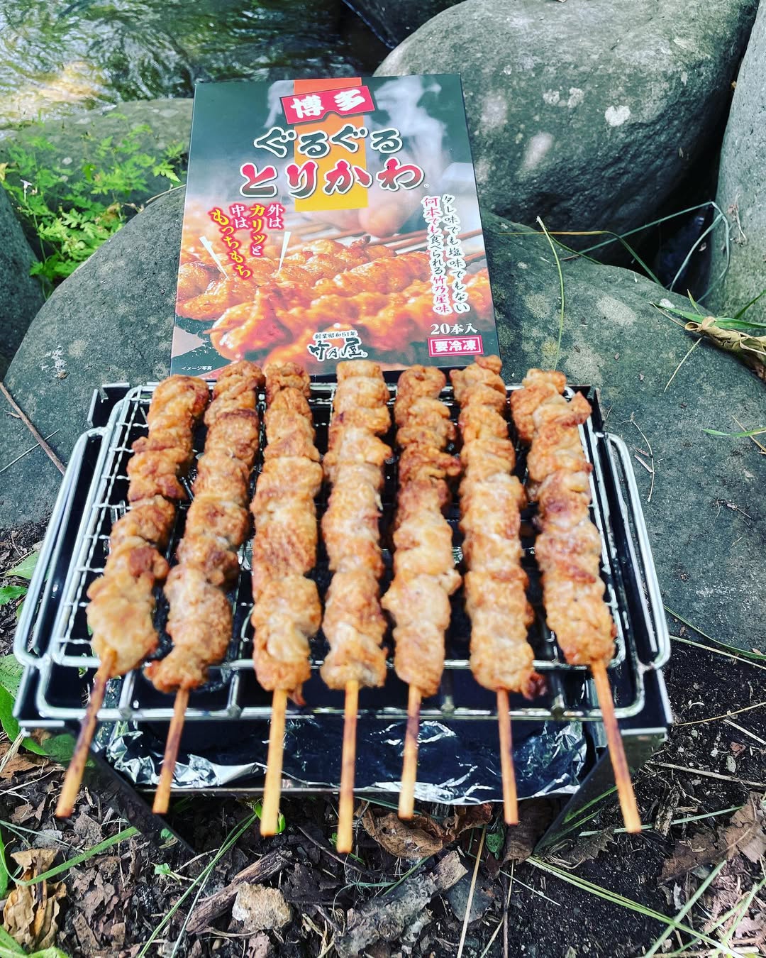 Instagram post by @kumasolo.free for Takenoya. Caption reads: 🍗

#竹乃屋 
#ぐるぐるとりかわ 
#博多やきとり
 #お取り寄せグルメ
 #福岡グルメ
....