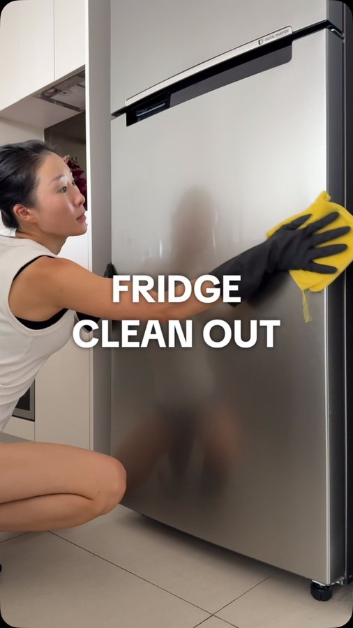 Instagram post by @rosamariasmum for Koala Eco. Caption reads: The kitchen spray is from @koalaeco and it’s got....