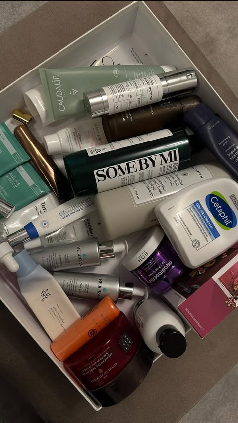 Instagram post by @dilbaghgill for Cetaphil. Caption reads: ✖️PART 2 — SKINCARE WORTH THE HYPE! 😮‍💨🏆 

The....